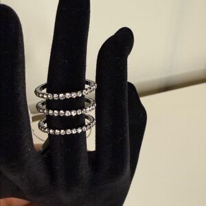 Elegant Silver Crystal Women's Ring